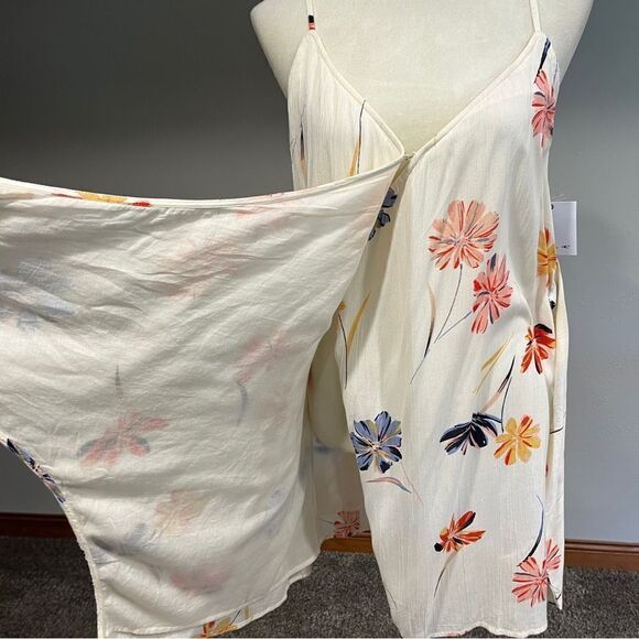 O'Neill Marlo Cream Floral Print NWT Wrap Dress - Picture 10 of 16